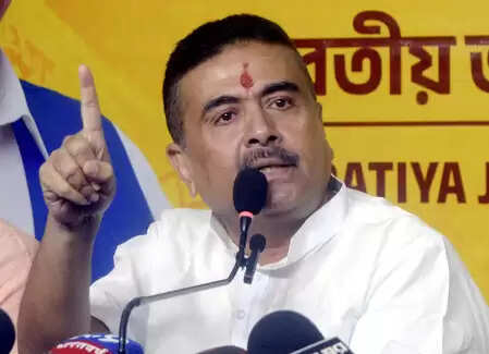 सुवेंदु अधिकारी के आरोप पर बंगाल पुलिस का जवाब, महिलाओं को बचाने के लिए लाठीचार्ज