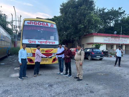 ऑपरेशन कवच 2.0 के तहत नोएडा में परिवहन विभाग की बड़ी कार्रवाई, 46 बसों के चालान, 25 सीज