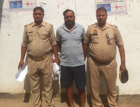 मिर्जापुर पुलिस की बड़ी कार्रवाई, 10 किलो गांजा के साथ एक आरोपी गिरफ्तार