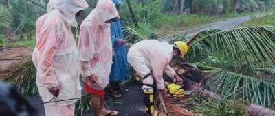 आंध्र प्रदेश : बारिश और तेज हवाओं ने मचाया कहर, चार की मौत