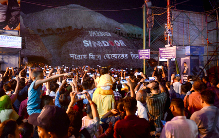 बंगाल में दुर्गा पूजा पंडालों के पास 1,500 पुस्तक स्टॉल लगाएगी भाजपा, पीएम मोदी के सार्वजनिक जीवन पर भी होंगी किताबें