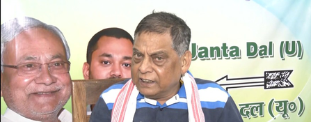 केंद्रीय शिक्षा मंत्री प्रह्लाद जोशी पर कांग्रेस और इडी गठबंधन के नेता का बयान शर्मनाकः नीरज कुमार