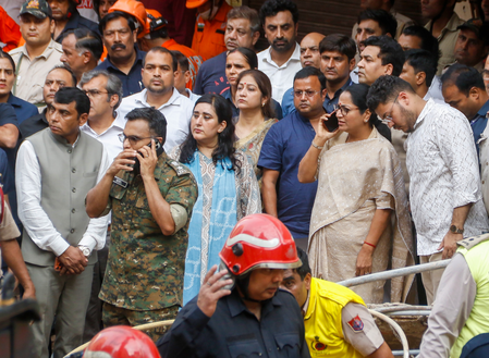 सत्य निकेतन बिल्डिंग हादसा : एक्शन मोड में रेखा सरकार, कहा- दोषी या जिम्मेदारों को बख्शा नहीं जाएगा