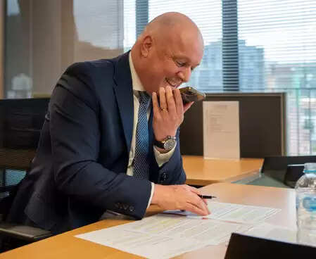 भारत और न्यूजीलैंड एफटीए पर 27 अप्रैल को हस्ताक्षर करेंगे : न्यूजीलैंड के प्रधानमंत्री क्रिस्टोफर लक्सन