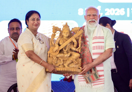 दिल्ली: सीएम रेखा गुप्ता ने 18 हजार करोड़ के प्रोजेक्ट्स के लिए पीएम मोदी का आभार जताया