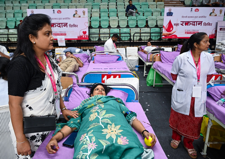 भाजपा के केंद्रीय कार्यालय में 'सेवा संकल्प अभियान' के तहत स्वास्थ्य जांच शिविर
