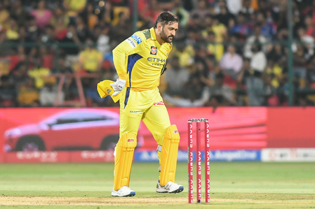 एमएस धोनी पूरे आईपीएल करियर में सिर्फ 5 मैच इंजरी की वजह से नहीं खेल पाए हैं