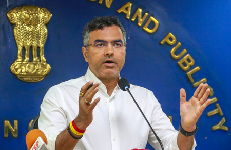 बारापुला फेज-3 की खामियों पर घिरी दिल्ली सरकार, प्रवेश वर्मा ने 'आप' को ठहराया जिम्मेदार