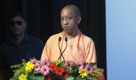 राष्ट्रीय पोषण माह : सीएम योगी का विपक्ष पर निशाना, कहा-2017 से पहले आंगनबाड़ी का पोषाहार शराब माफिया के हाथों में था