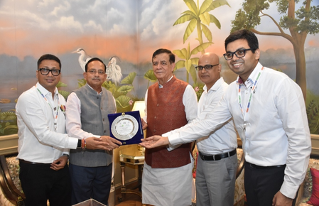 राजनीति में शिक्षित युवाओं की बढ़े भागीदारी, तभी मजबूत होगा लोकतंत्र : सतीश महाना