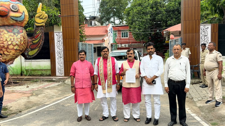 बांकीपुर उपचुनाव: भाजपा ने चुनाव आयोग से की शिकायत, प्रशांत किशोर पर चुनावी खर्च सीमा उल्लंघन का आरोप