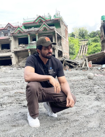 दिल्ली हादसे पर सोनू सूद ने सरकार को दी नसीहत, बोले- 31 में से सिर्फ 1 छात्र को मिलता है हॉस्टल