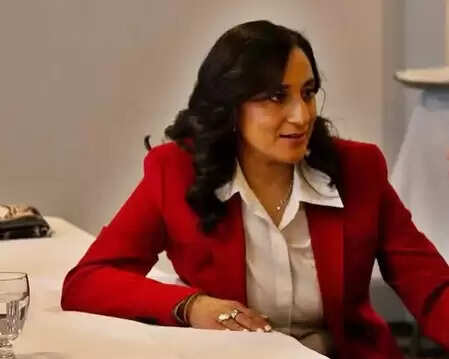 ईरान में कनाडाई नागरिक की हत्या की कनाडा ने निंदा की, जी7 ने और प्रतिबंधों की चेतावनी दी