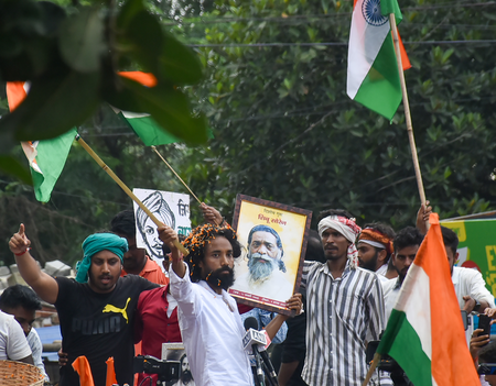 देवेंद्र महतो को तिरंगा यात्रा में शामिल होने से रोका गया, छात्र नेता बोले- 'अपराधी जैसा व्यवहार कर रही पुलिस'