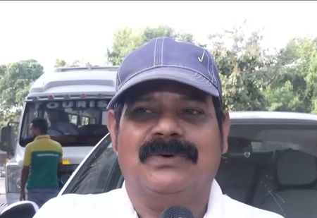 दिल्ली-एनसीआर में सीएनजी 3.89 रुपये महंगी, लोगों ने कहा- मध्यम वर्ग पर बढ़ा बोझ