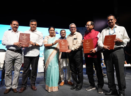 दिल्ली जल बोर्ड ने 50,000 पेंशनर्स के लिए कैशलेस मेडिकल सुविधा शुरू की, सीएम रेखा गुप्ता ने दी बधाई