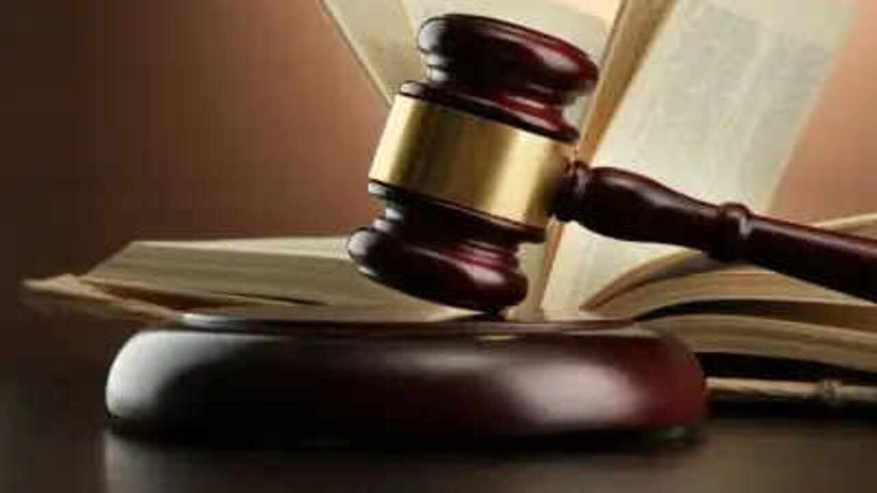 सीबीआई कोर्ट का फैसला, रिश्वत लेने के मामले में पूर्व रेलवे इंजीनियर को चार वर्ष की सजा