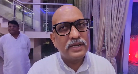 अजय राय ने श्रीराम जन्मभूमि तीर्थ क्षेत्र ट्रस्ट के लिए नए सीईओ की नियुक्ति पर उठाए सवाल