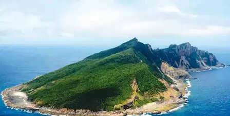 सेनकाकू द्वीप पर चीन ने भेजी सेना, जापान से बिगड़ते रिश्तों के बीच इतना शोर क्यों?