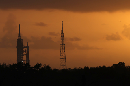नासा का आर्टेमिस-2 गुरुवार सुबह होगा लॉन्च, 10 दिन चंद्रमा का चक्कर लगाएंगे अंतरिक्ष यात्री