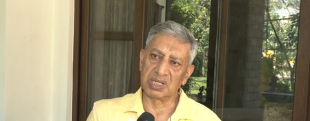 कश्मीरी पंडितों को हथियार दो, गद्दारों को लाल चौक पर लटकाओ : पूर्व डीजीपी एसपी वैद