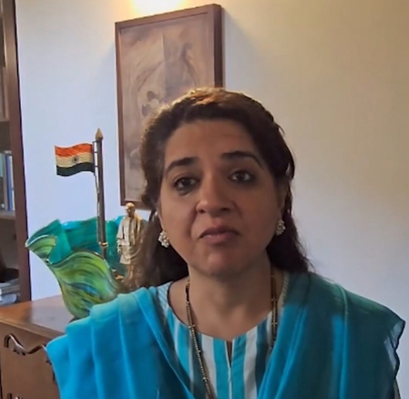 पश्चिम बंगाल में जनता चाहती है परिवर्तन, इसीलिए मतदान प्रतिशत में हुई बढ़ोतरी: शाइना एनसी