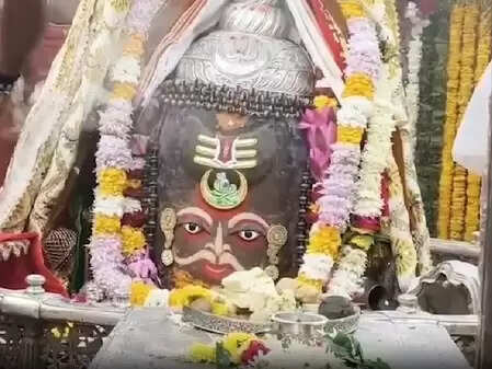 भारत और न्यूजीलैंड के बीच वनडे सीरीज में जीत के लिए महाकाल मंदिर में फैंस ने की प्रार्थना