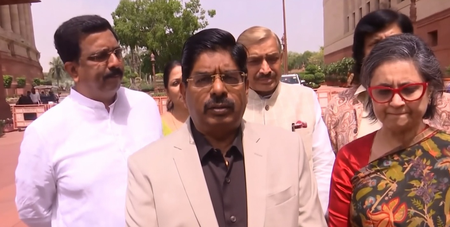 ओबीसी सूची से मुसलमानों को बाहर करने के मुद्दे पर संसद में हंगामा, विपक्ष बोला-यह फैसला संविधान के खिलाफ