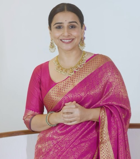 नेशनल हैंडलूम डे पर विद्या बालन ने हथकरघा परंपरा को किया सलाम, कहा-'हर साड़ी कहती है अपनी अनोखी कहानी'