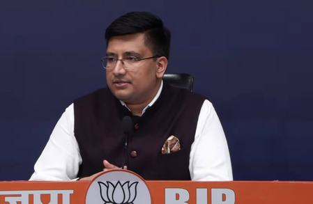 कांग्रेस की सुविधा की राजनीति समय-समय पर अपने सियासी हित के लिए बदलती रहती है : सिद्धार्थ यादव