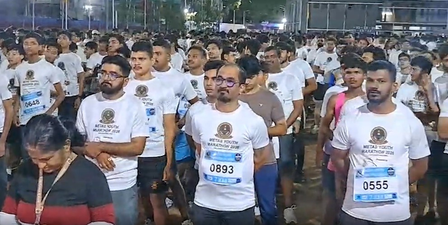 सूरत में यूथ मैराथन को उपमुख्यमंत्री हर्ष संघवी ने दिखाई हरी झंडी, युवाओं ने लगाई 'स्वास्थ्य की दौड़'