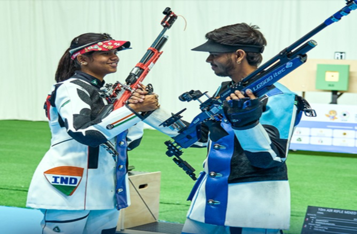 आईएसएसएफ जूनियर वर्ल्ड कप : शांभवी-दिव्यांशु की जोड़ी ने वर्ल्ड रिकॉर्ड स्कोर के साथ जीता गोल्ड मेडल