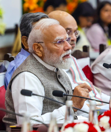 भारत के 70 करोड़ युवा देश की संपत्ति, जनसांख्यिकीय लाभांश को विकास लाभांश में बदलना जरूरी: पीएम मोदी