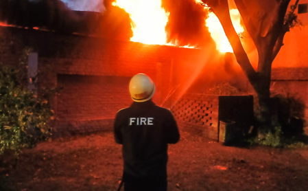 मुंबई के मालवणी इलाके में सिलेंडर ब्लास्ट के कारण 7 लोग झुलसे