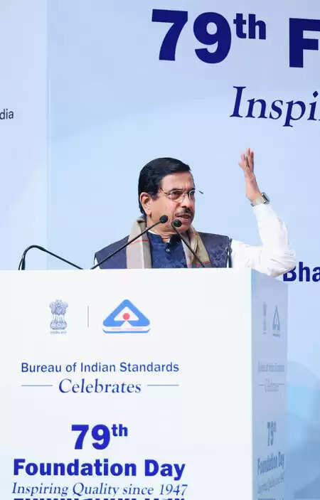 गुणवत्ता जिम्मेदारी और एक मजबूत प्रतिस्पर्धी ताकत भी है : प्रल्हाद जोशी