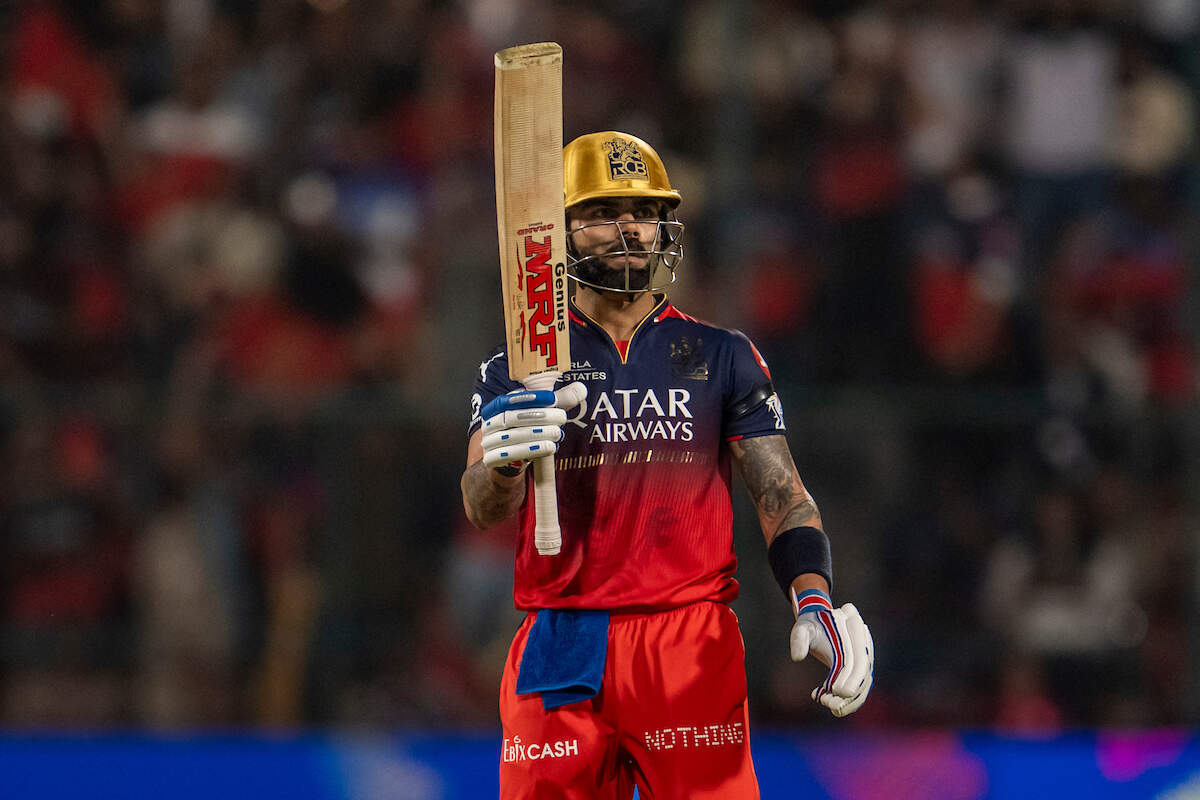 DC vs RCB: टी-20 में विराट कोहली ने काटा बवाल, ऐसा महारिकॉर्ड बनाने वाले दुनिया के पहले बल्लेबाज बने
