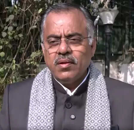 भ्रष्टाचार में डूबे अपनों को बचाने की कोशिश कर रही हैं ममता बनर्जी: तरुण चुघ