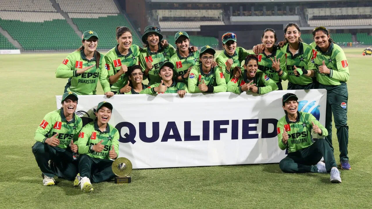 पाकिस्तान की जीत से भारत को लगा झटका, अब दूसरे देश में खेला जाएगा वर्ल्ड कप टूर्नामेंट