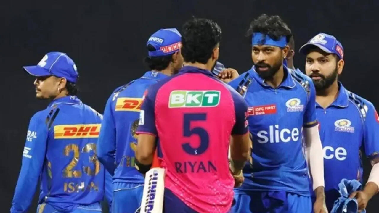 RR vs MI Dream11 Prediction: अपनी टीम में दें इन 11 प्लेयर्स को करें शामिल, इस खिलाड़ी को बनाएं कप्तान