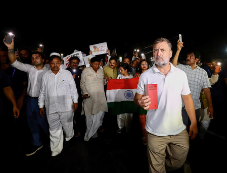 राहुल गांधी ने नीट विवाद पर पीएम मोदी के वीडियो की आलोचना की, शिक्षा मंत्री के इस्तीफे की मांग दोहराई