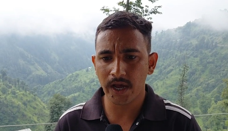 डिजिटल इंडिया के दौर में भी नेटवर्क से दूर जम्मू-कश्मीर का घुट्टू गांव, ग्रामीण बोले- शिक्षा और स्वास्थ्य पर पड़ रहा असर