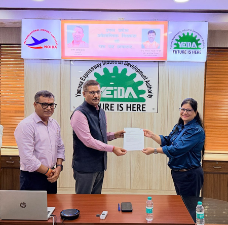 यमुना प्राधिकरण ने 8 उद्योगों को सौंपे लेटर ऑफ इंटेंट, 18 हजार से अधिक युवाओं को मिलेगा रोजगार