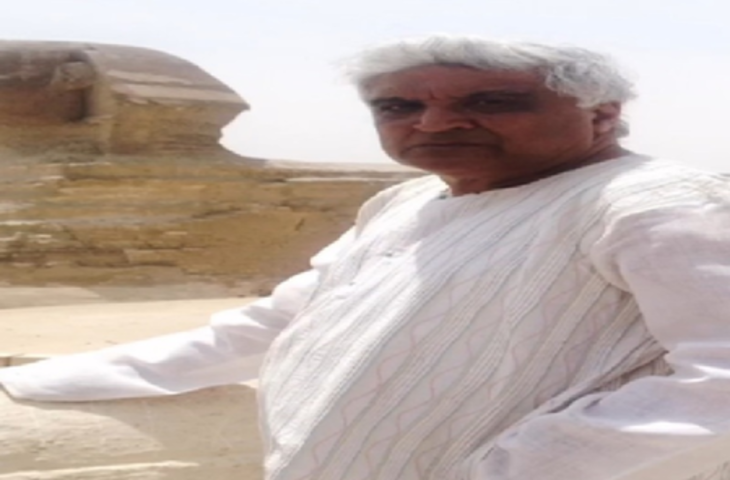 जावेद अख्तर को भा गई तापसी पन्नू की 'अस्सी', फिल्म को बताया दिलों को छू लेने वाली कहानी