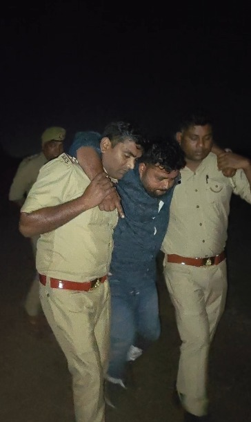 मेरठ में हिस्ट्रीशीटर बदमाश से पुलिस मुठभेड़, पैर में गोली लगने के बाद गिरफ्तार