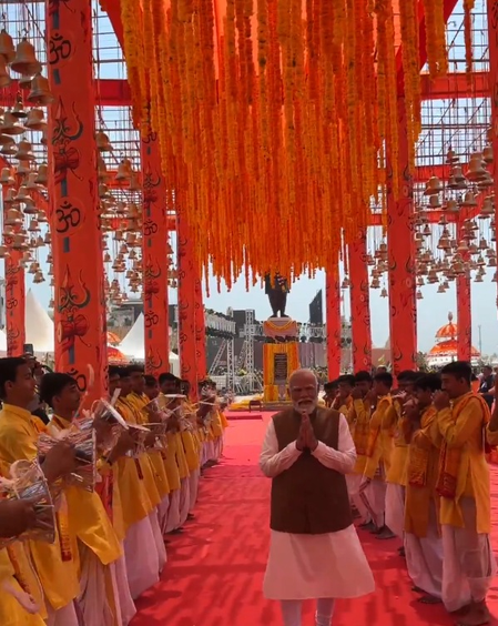 'यहां पर आकर धन्य महसूस कर रहा हूं', पीएम मोदी ने सोमनाथ अमृत महोत्सव में लिया भाग