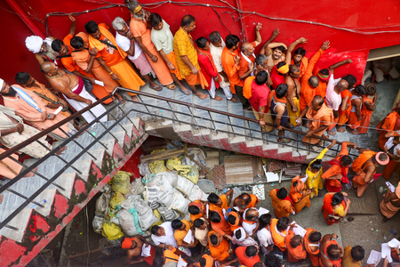 अमरनाथ यात्रा : चार दिन में 85 हजार से ज्यादा श्रद्धालुओं ने किए बाबा बर्फानी के दर्शन