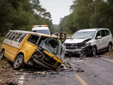 मध्य प्रदेश के बैतूल में सड़क दुर्घटना में तीसरी कक्षा की छात्रा की मौत, 11 बच्चे घायल