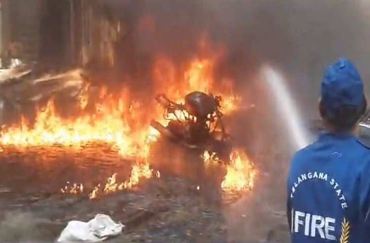 हैदराबाद में एक इमारत में आग लगने से छह की मौत (लीड-1)