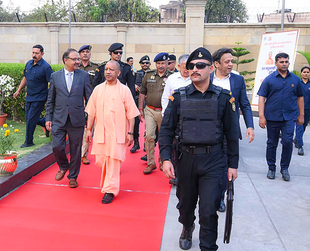 नोएडा में सीएम योगी आदित्यनाथ का प्रस्तावित दौरा, तैयारियों का लेंगे जायजा