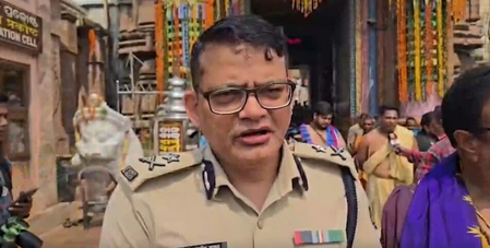 पुरी जगन्नाथ मंदिर में स्नान पूर्णिमा की तैयारियां पूरी, श्रद्धालुओं की सुरक्षा के लिए 729 पुलिसकर्मी तैनात